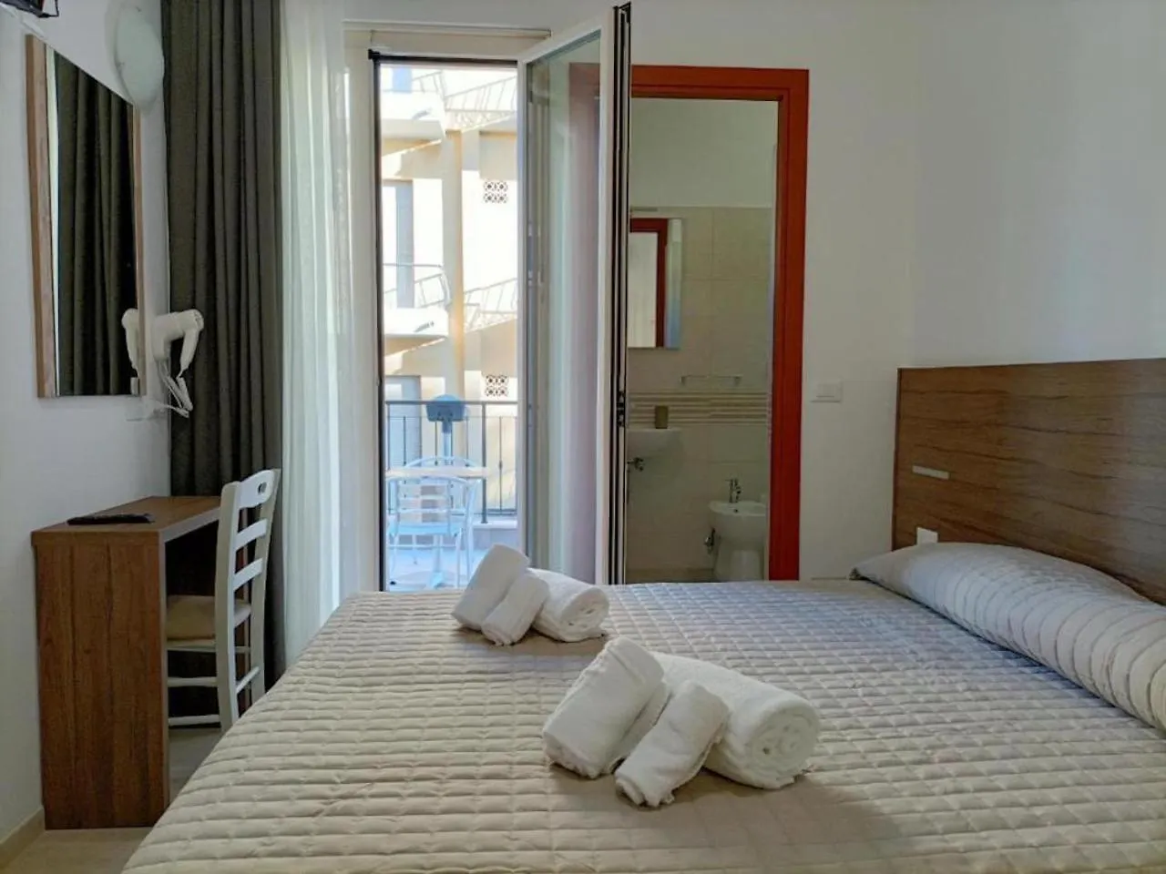 **  Hotel Bed And Book Rimini Italy
