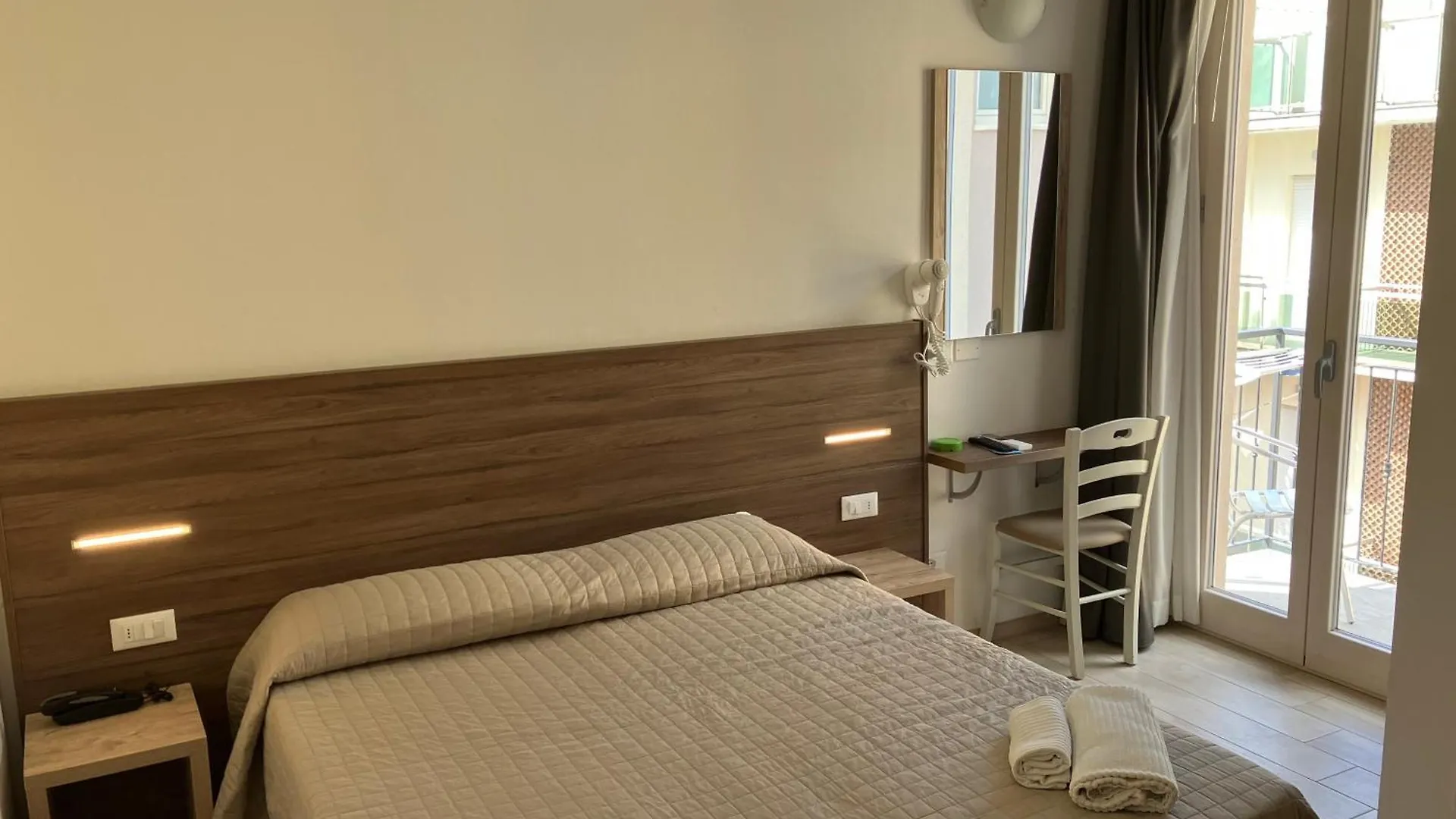 Hotel Bed And Book location